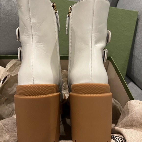 SOLD Gucci cream GG monogram lug sole platform boots - Picture 11 of 12